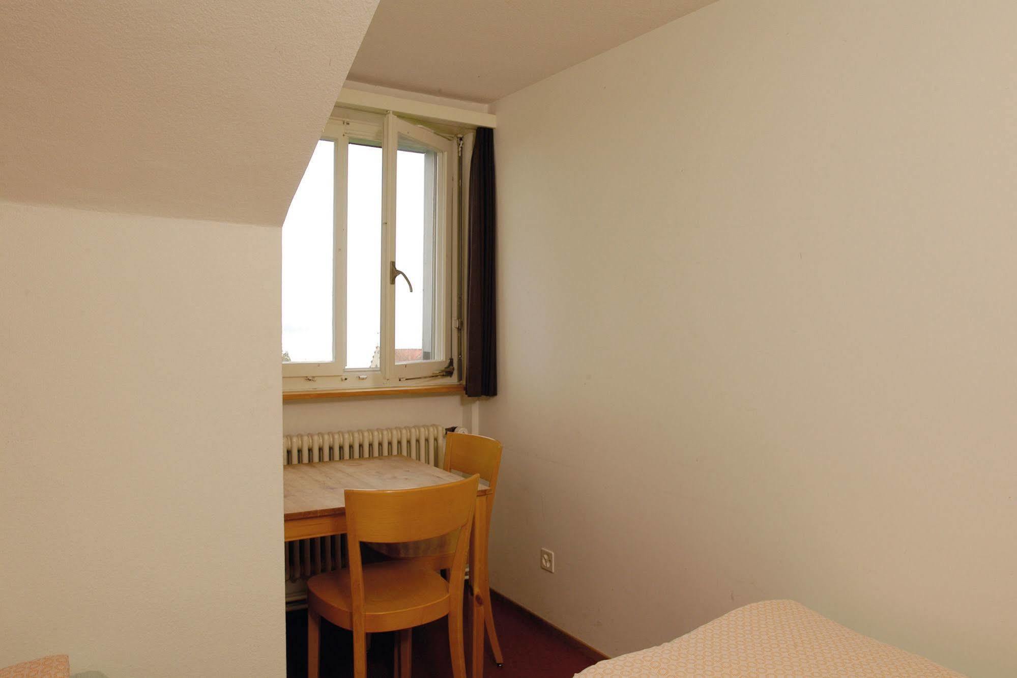 Kreuzlingen Youth Hostel Bagian luar foto